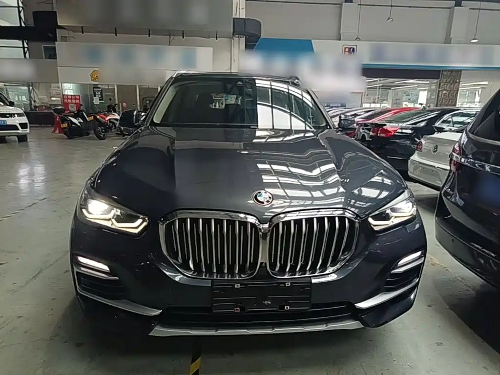 BMW X5 (Import) — фото 2