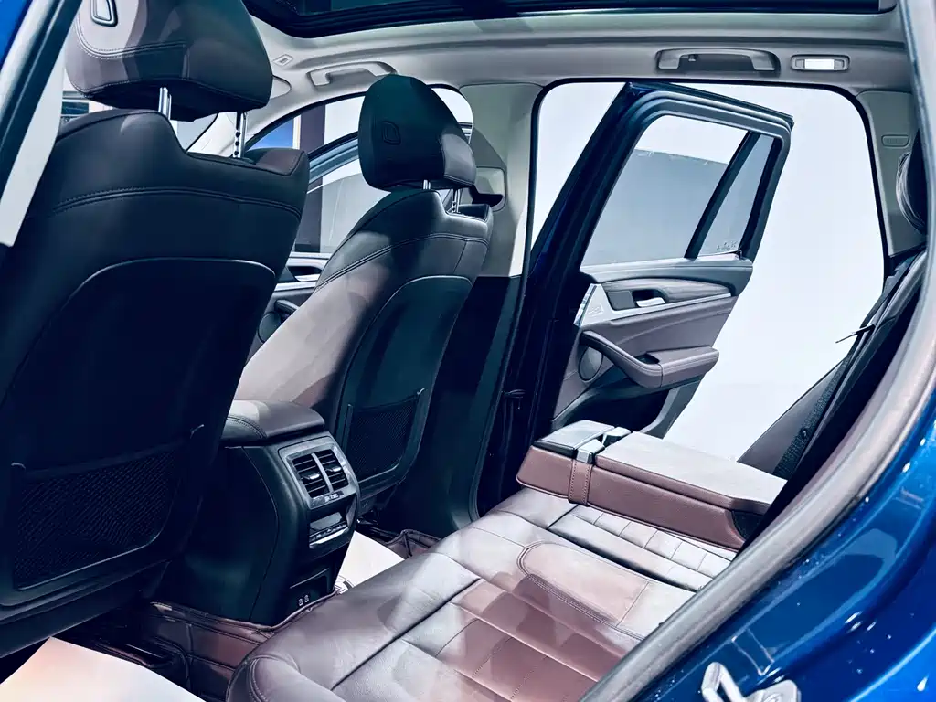 BMW X3 — фото 13