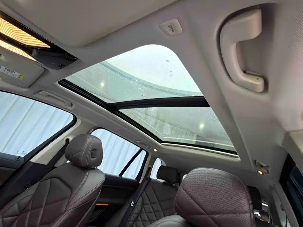 BMW X5 — фото 10