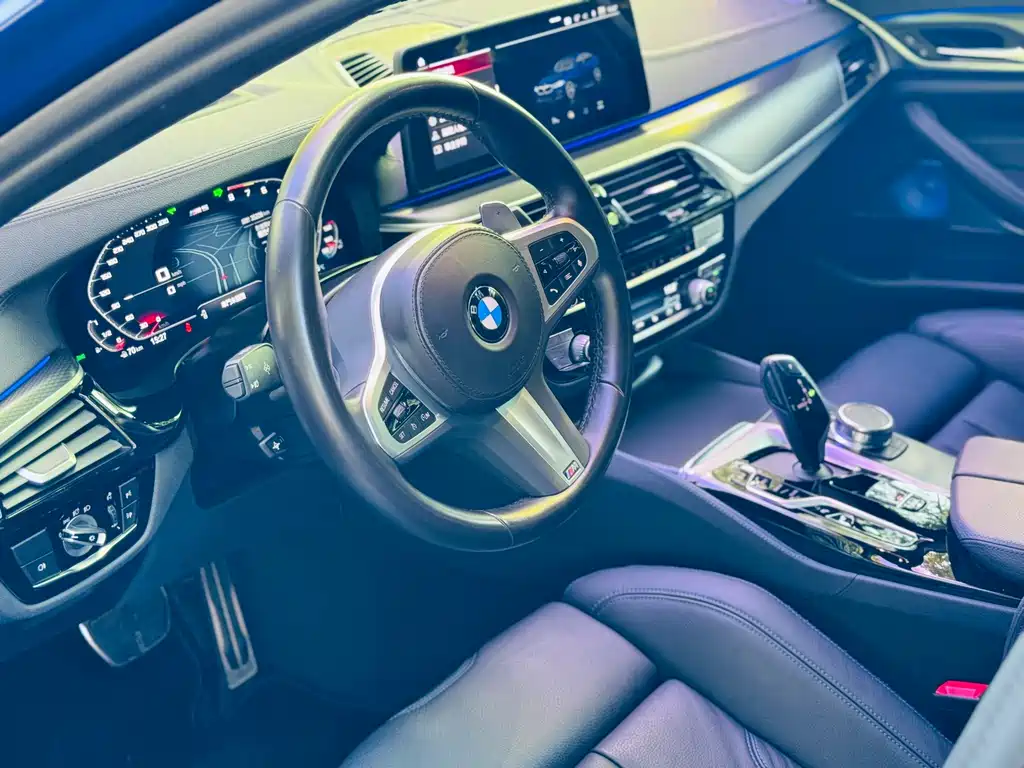BMW 5 Series (Import) — фото 20