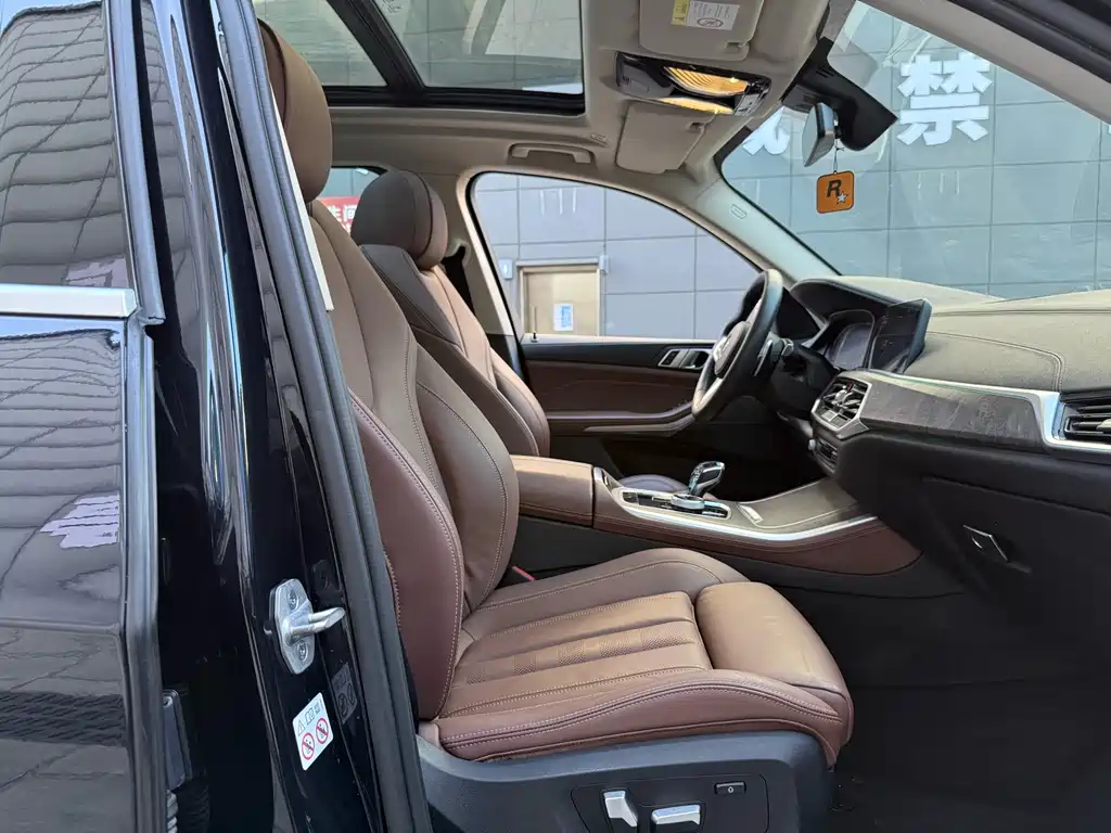 BMW X5 (Import) — фото 14