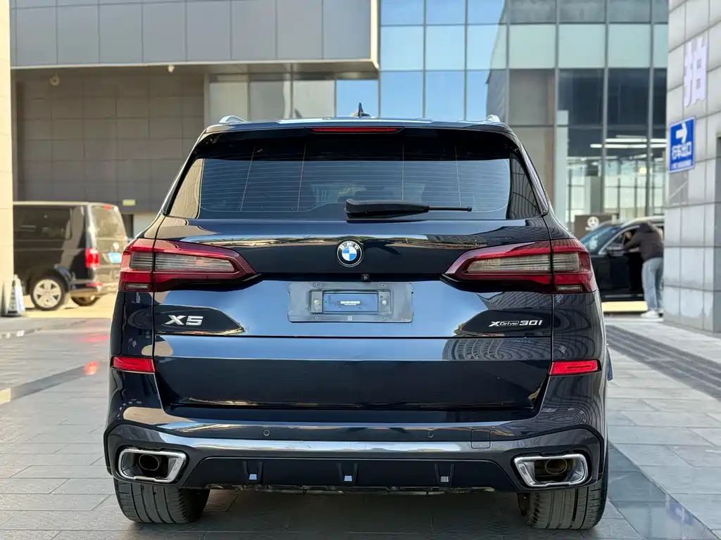 BMW X5 (Import) — фото 19