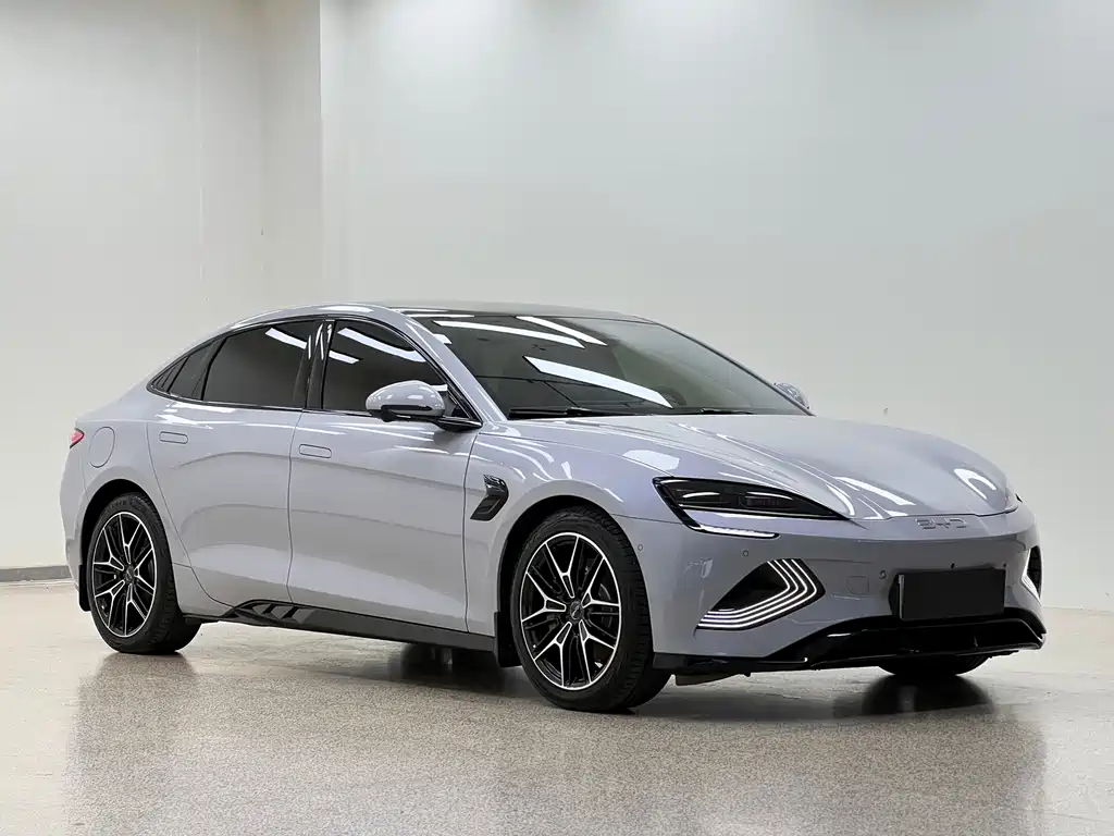 BYD Seal — фото 3