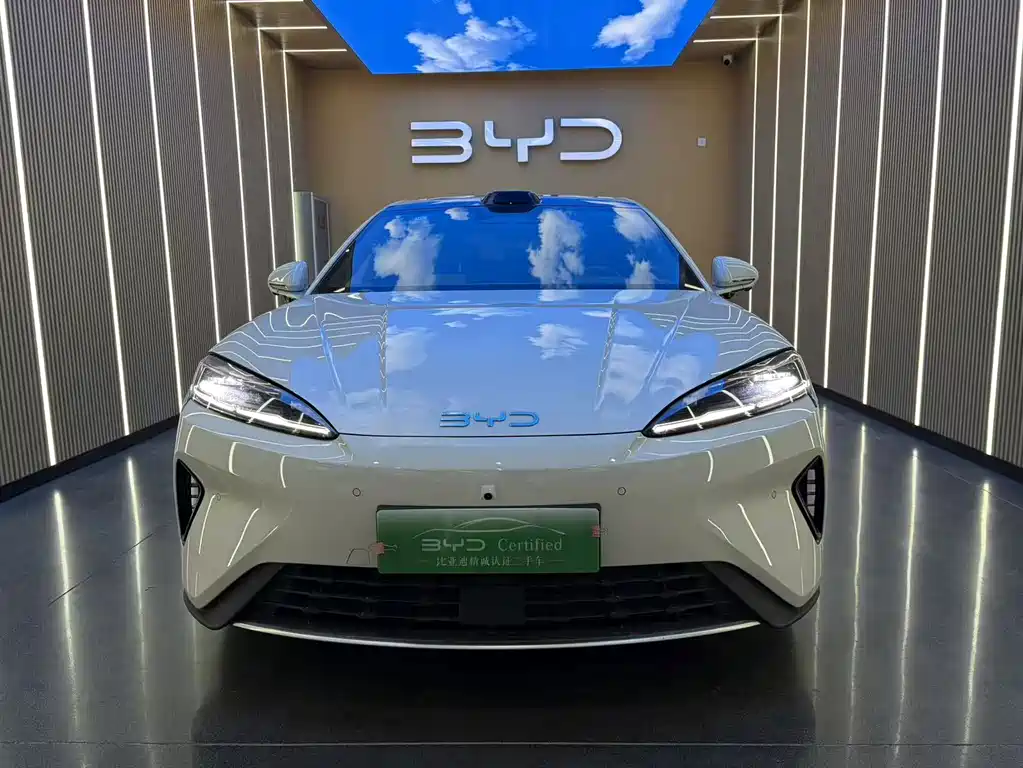 BYD Seal 07 DM-i — фото 2