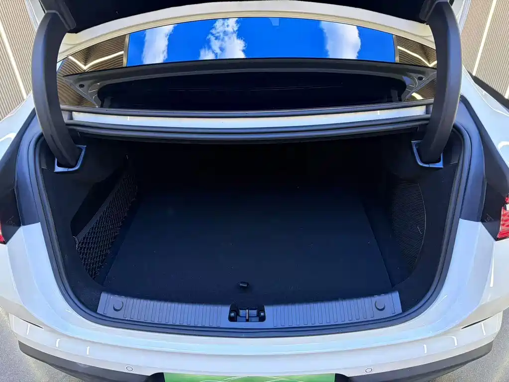 BYD Seal 07 DM-i — фото 14