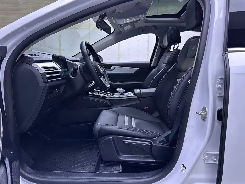 BYD Qin Pro NEV — фото 8