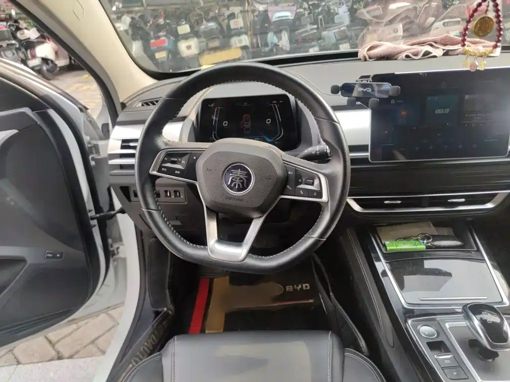 BYD Qin Pro NEV — фото 2