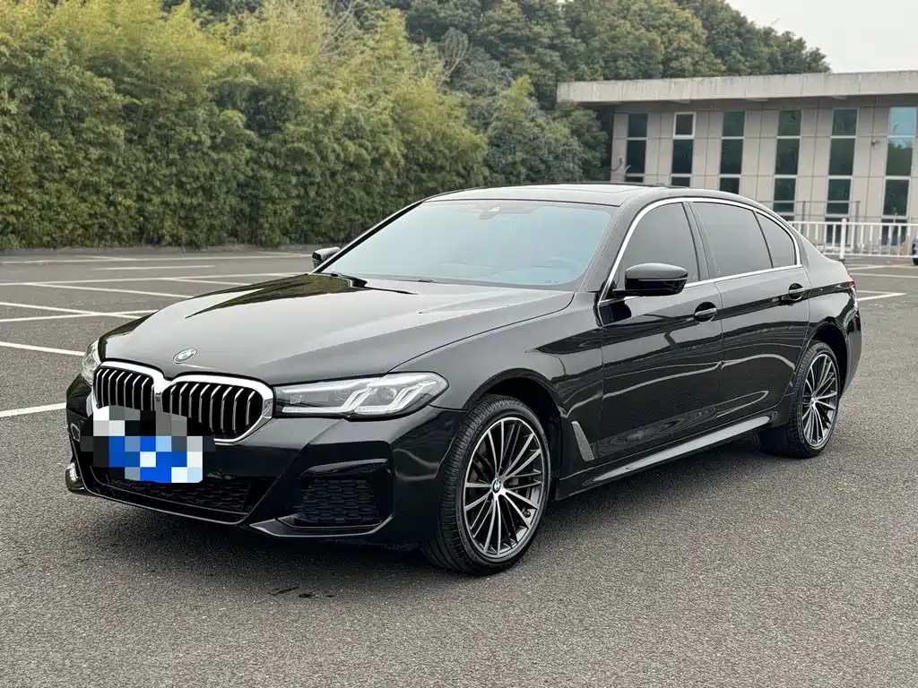 BMW 5 Series — фото 2