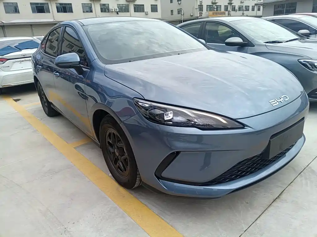 BYD Seal 05 DM-i — фото 3