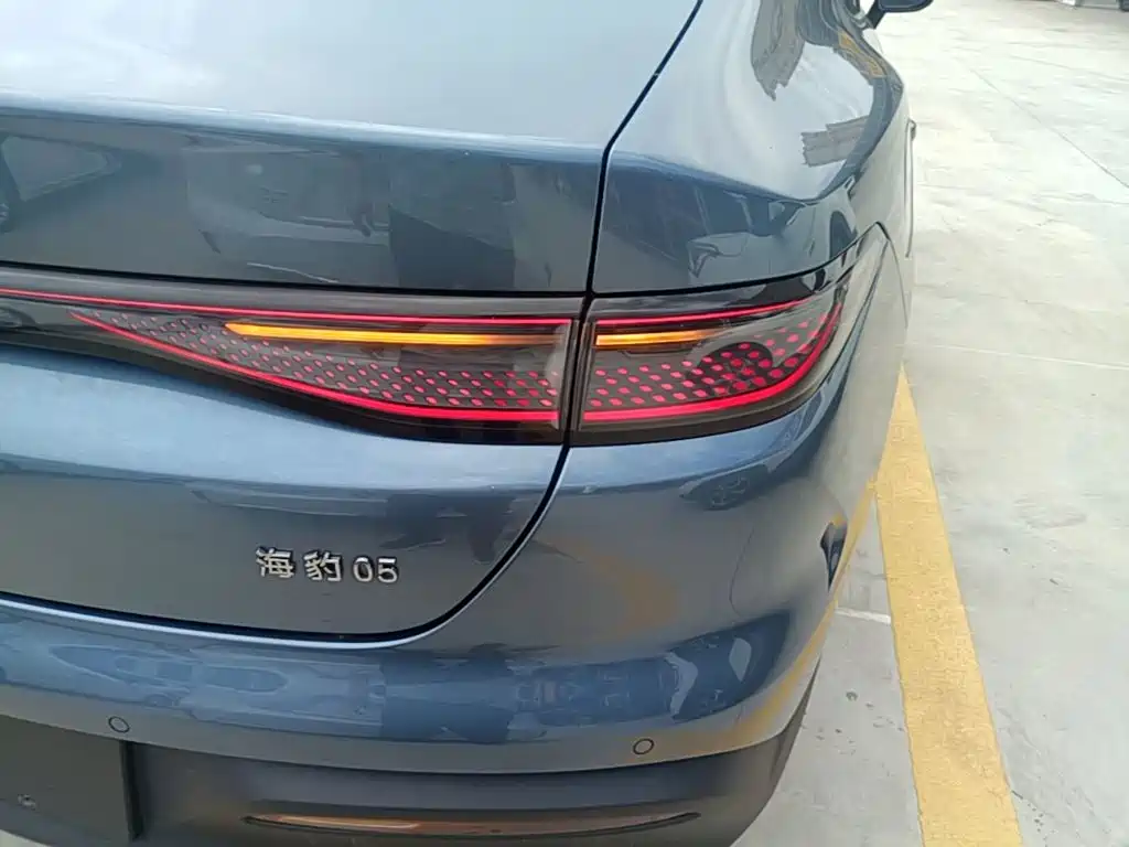 BYD Seal 05 DM-i — фото 7