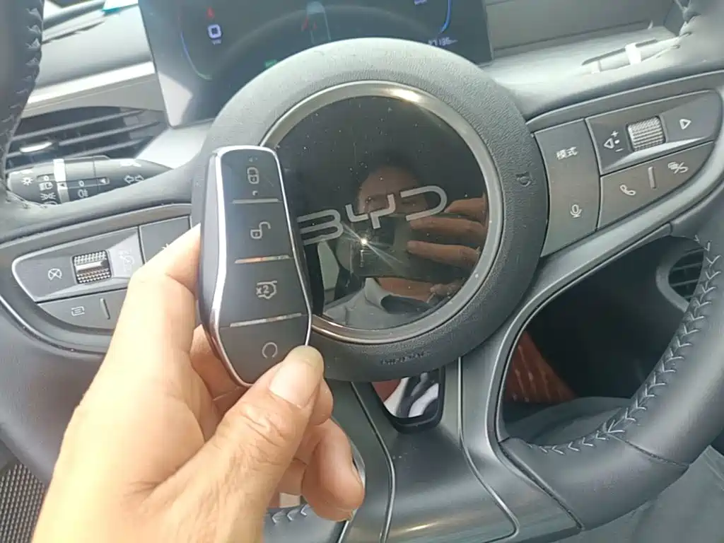 BYD Seal 05 DM-i — фото 8