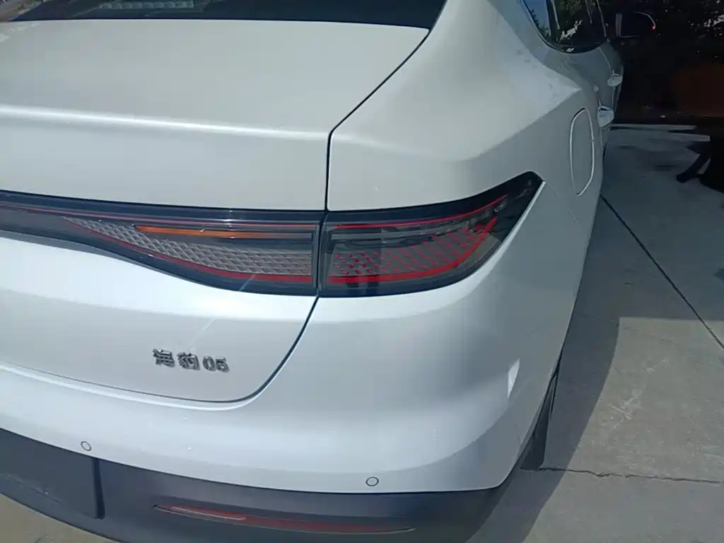 BYD Seal 05 DM-i — фото 7