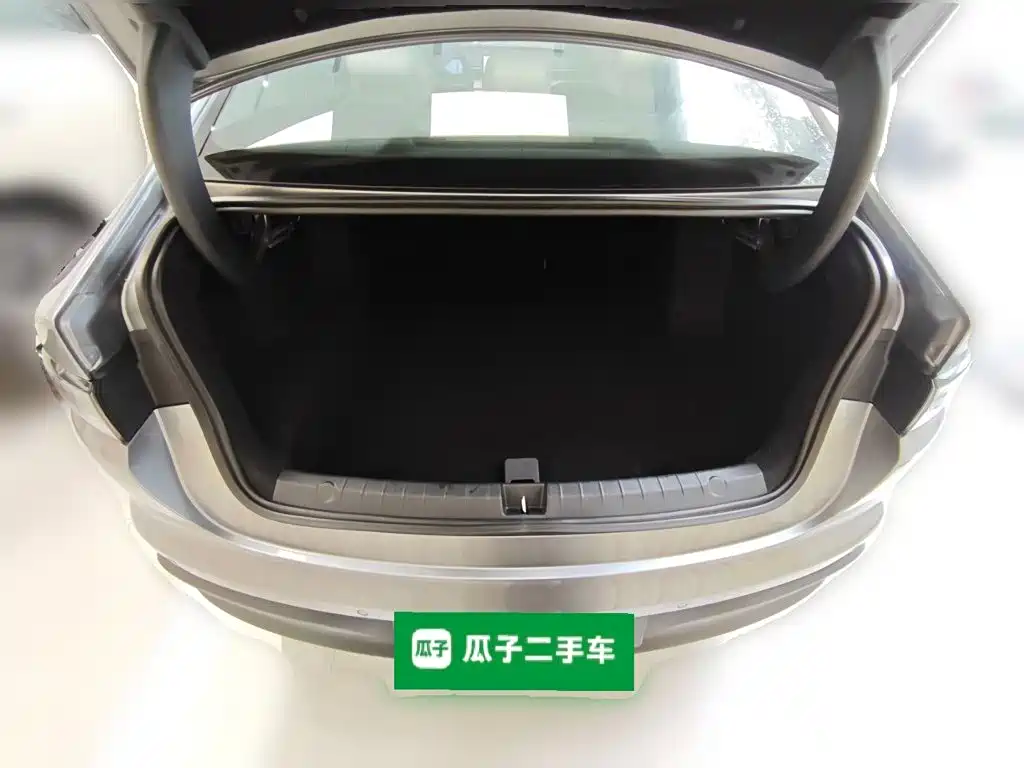 BYD Seal 05 DM-i — фото 23
