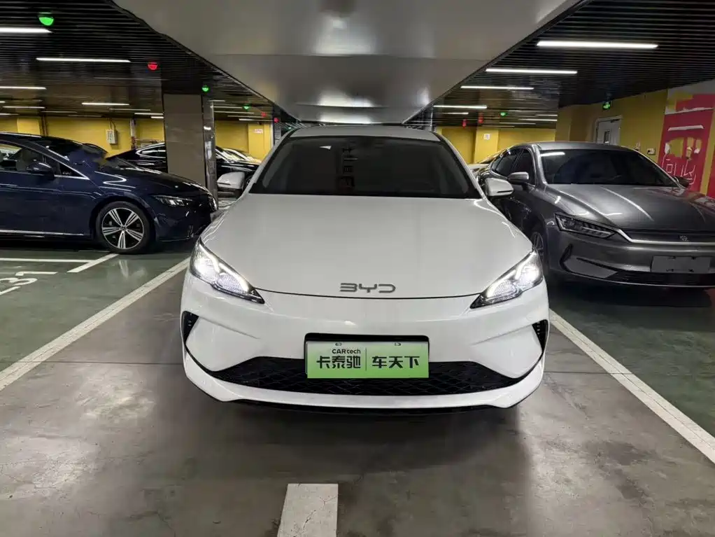 BYD Seal 05 DM-i — фото 3