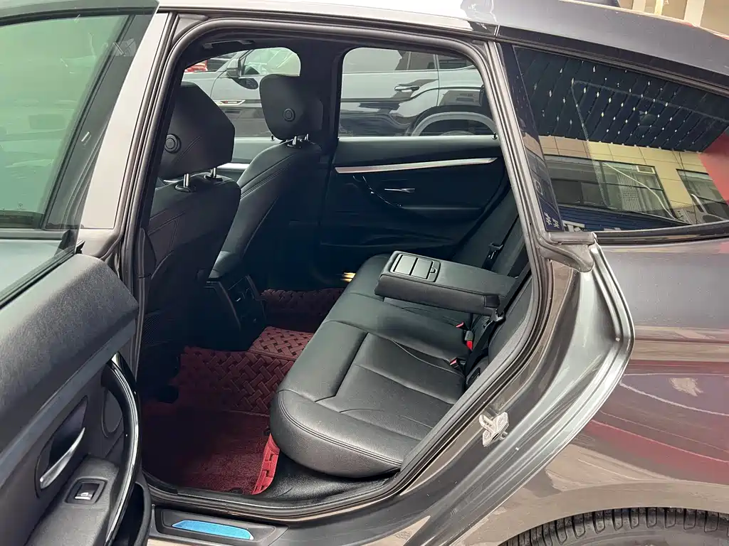 BMW 3 Series GT — фото 29