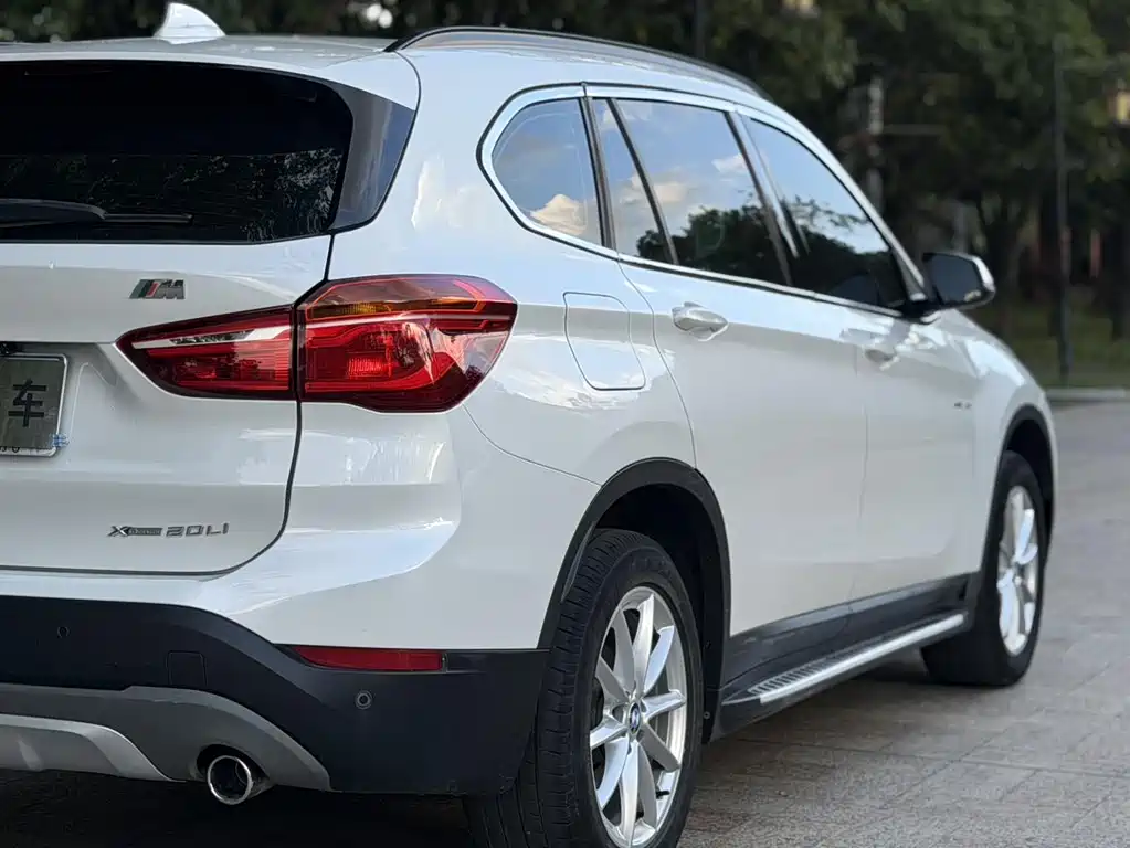 BMW X1 — фото 14