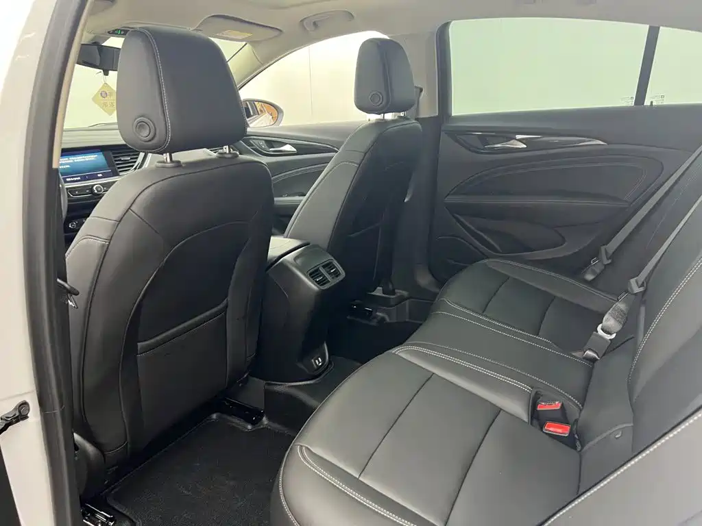 Buick Regal — фото 9