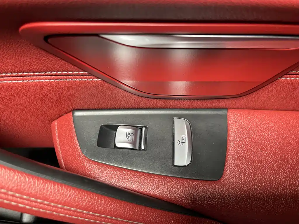 BMW 5 Series — фото 19
