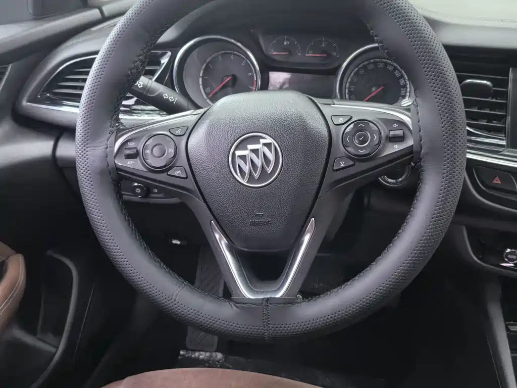 Buick Regal — фото 15