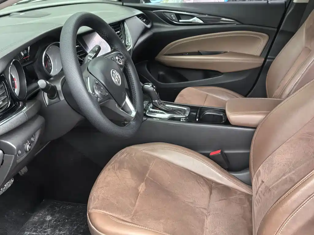 Buick Regal — фото 7