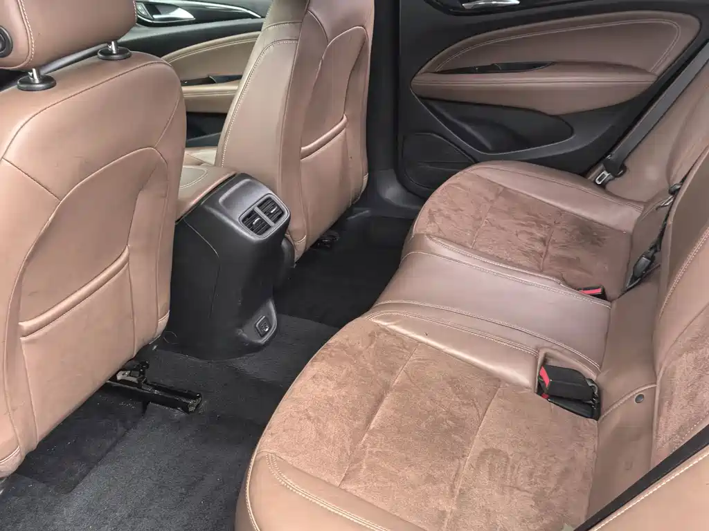 Buick Regal — фото 8