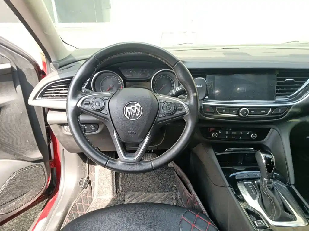Buick Regal — фото 6