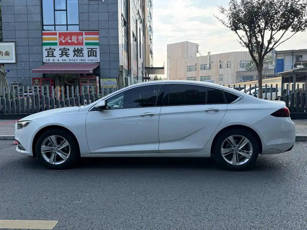 Buick Regal — фото 3
