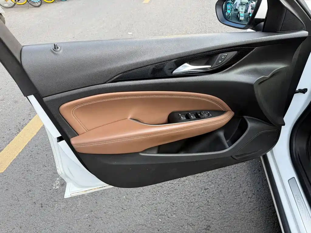 Buick Regal — фото 6