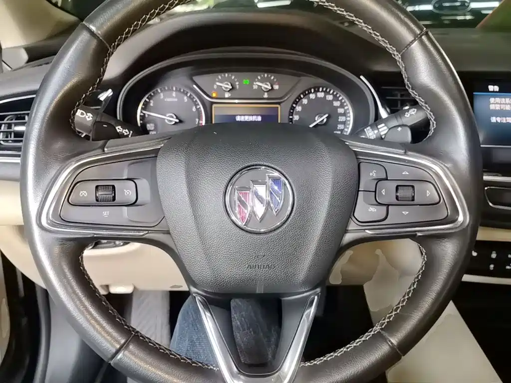 Buick Regal — фото 10