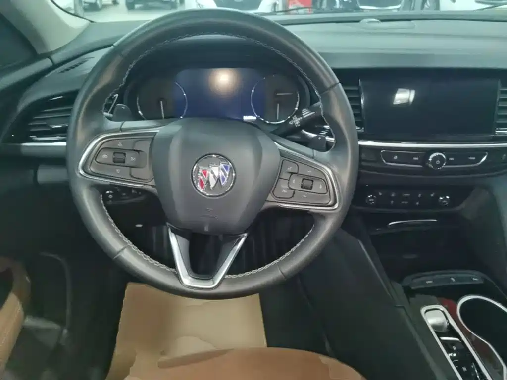 Buick Regal — фото 10