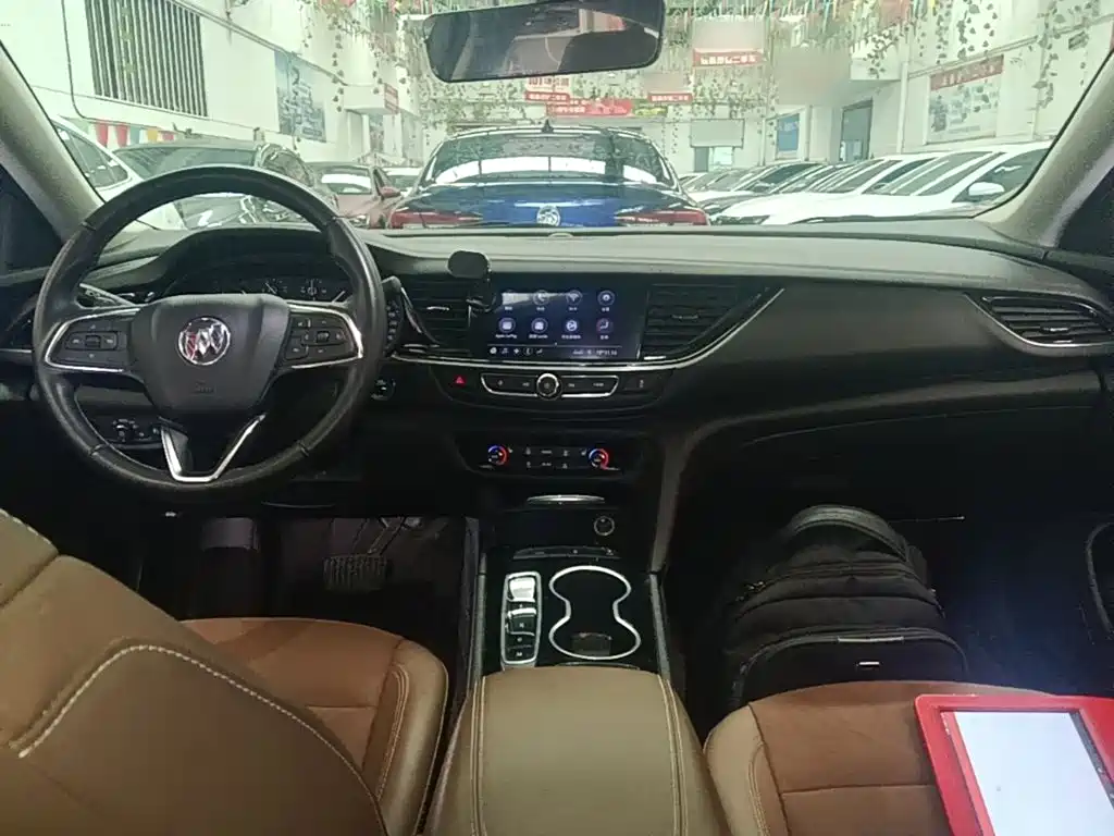 Buick Regal — фото 9