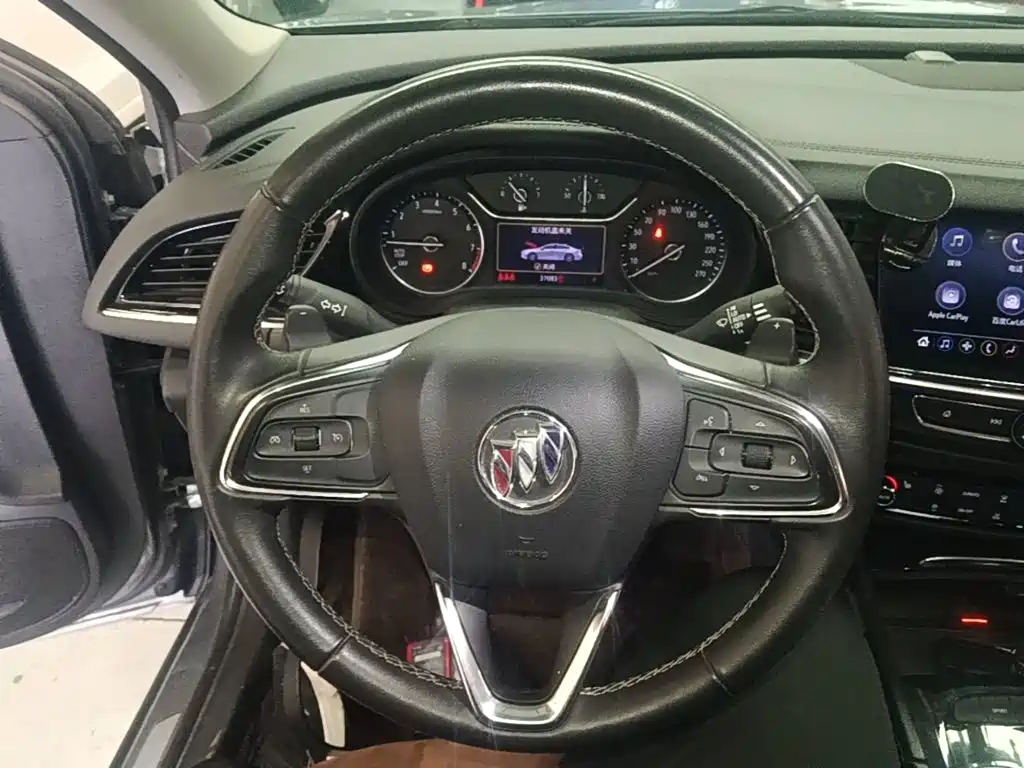 Buick Regal — фото 10