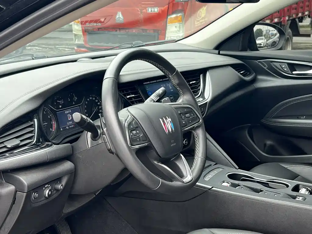 Buick Regal — фото 8