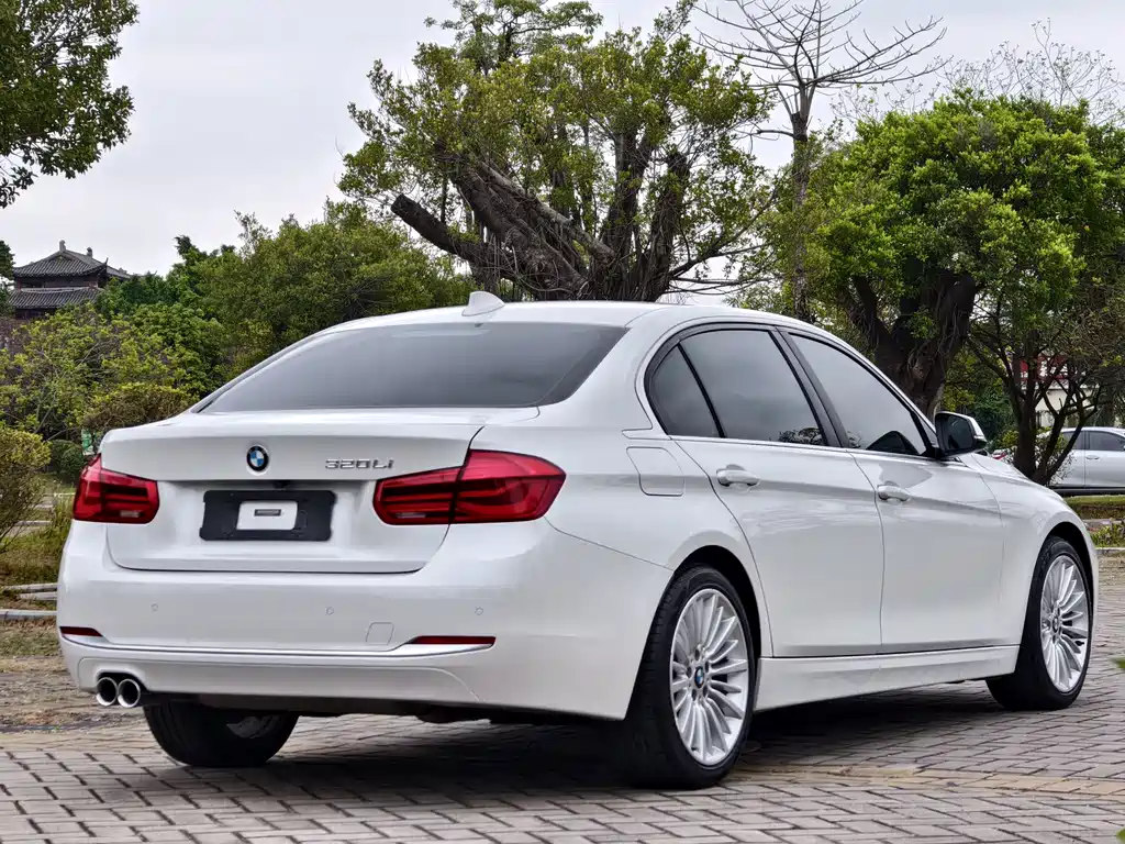 BMW 3 Series — фото 15