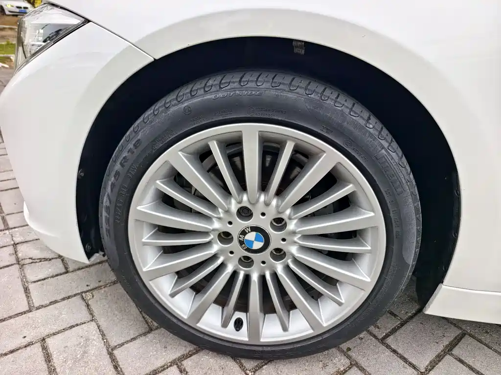 BMW 3 Series — фото 17