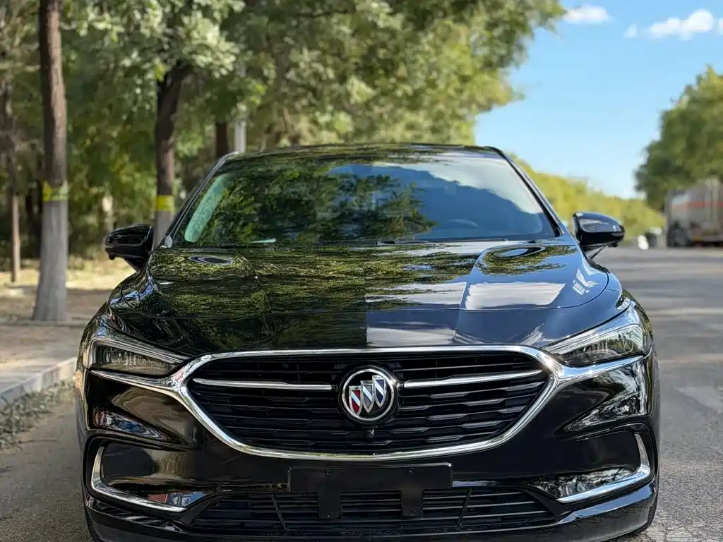 Buick LaCrosse — фото 2