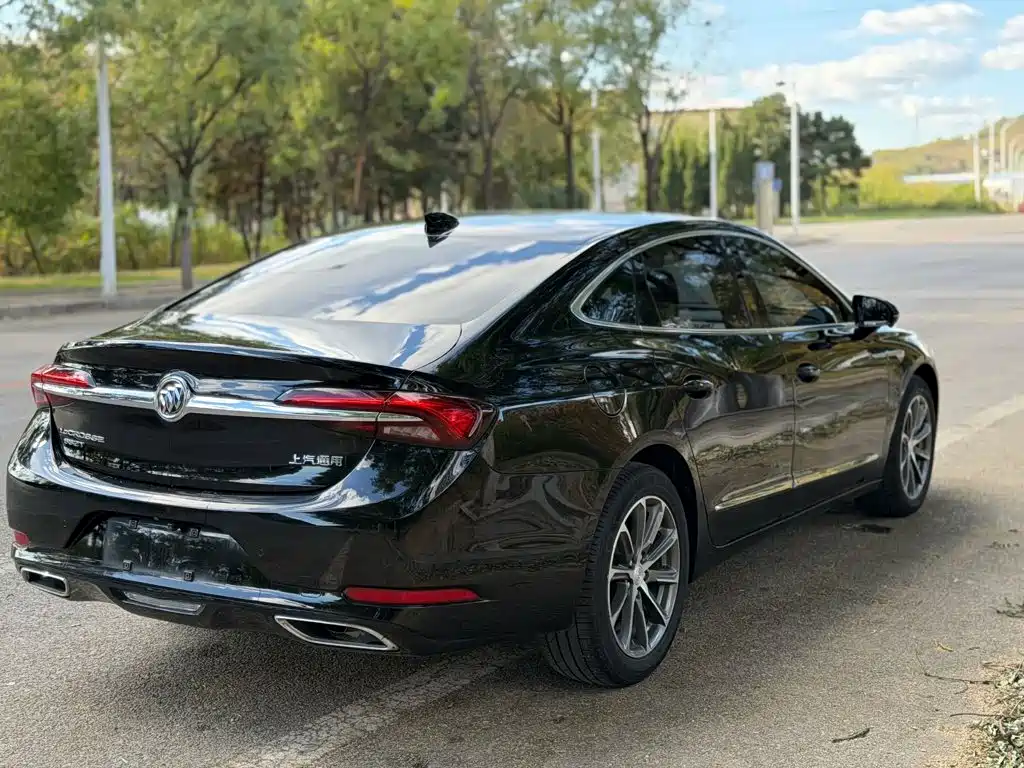 Buick LaCrosse — фото 5