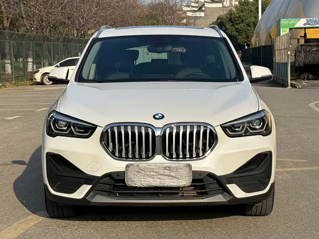 BMW X1 — фото 2