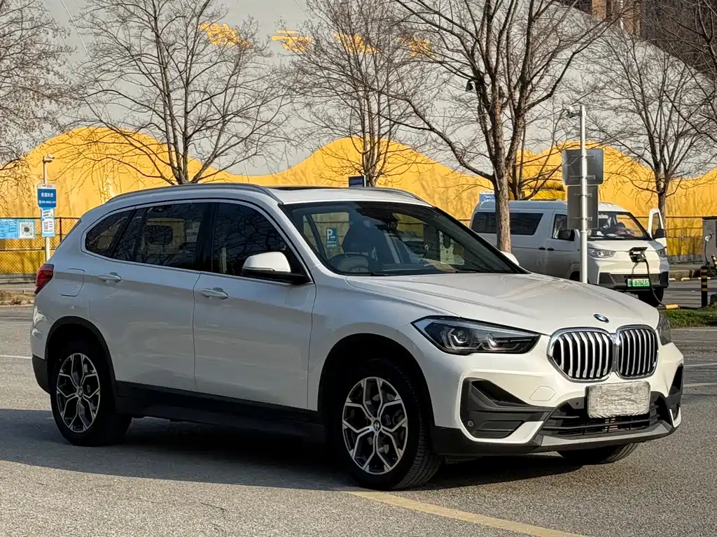 BMW X1 — фото 3