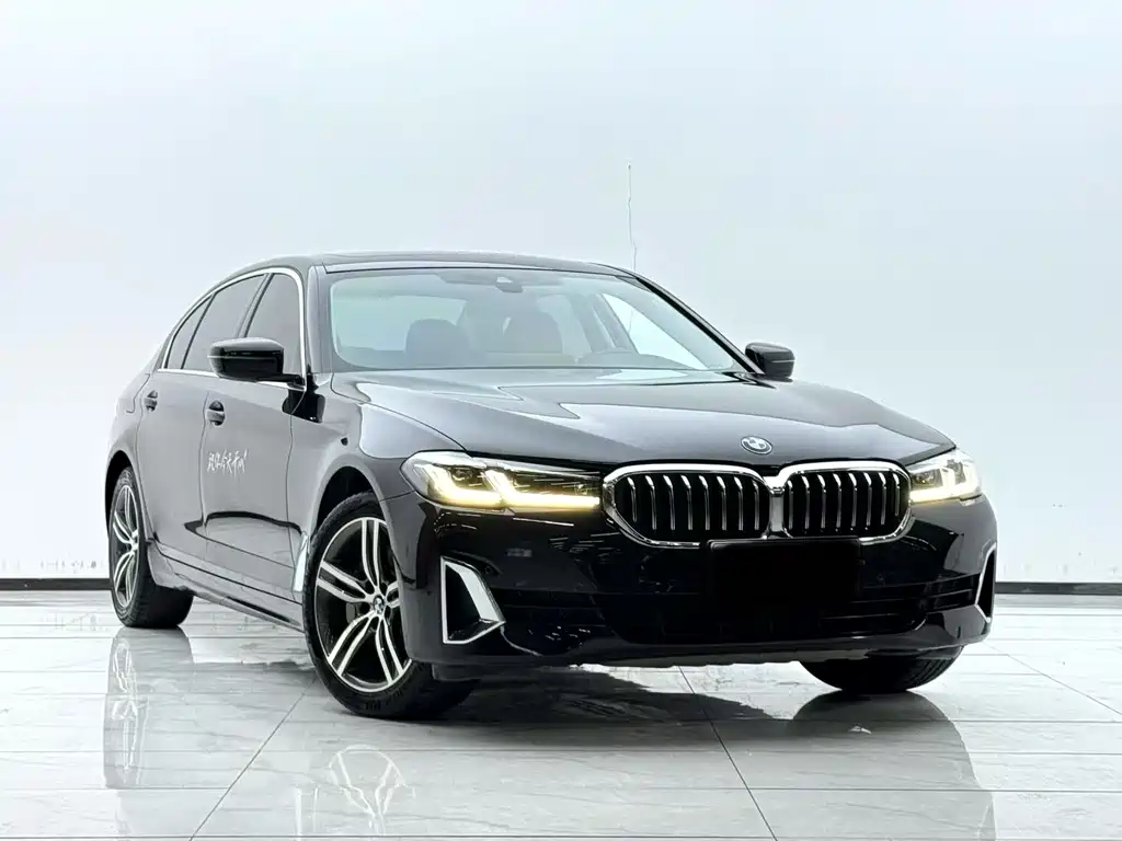 BMW 5 Series — фото 3