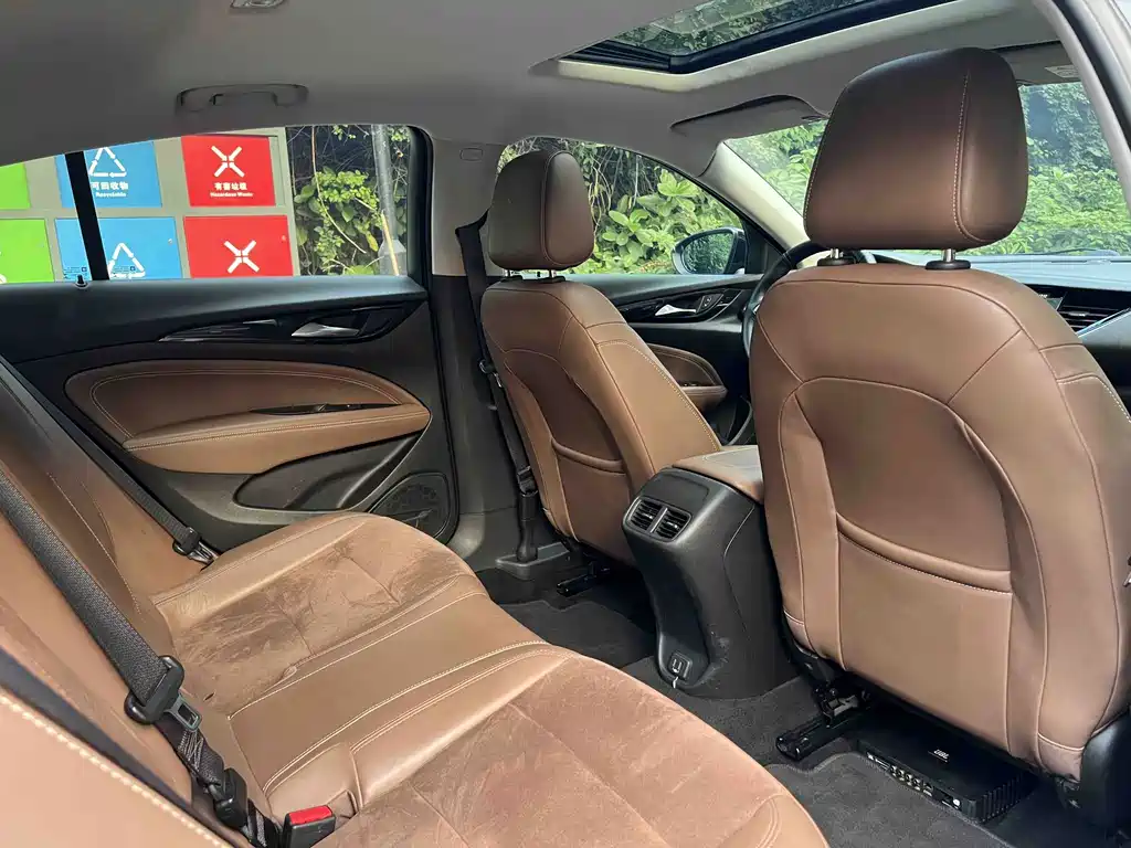 Buick Regal — фото 13