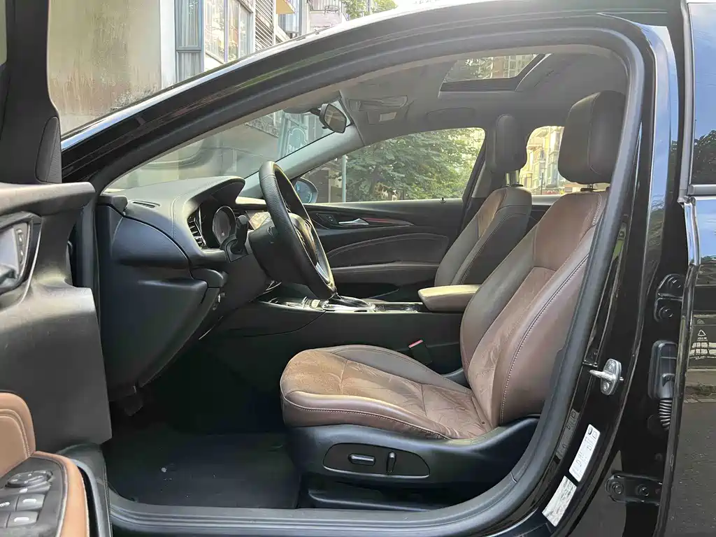Buick Regal — фото 7