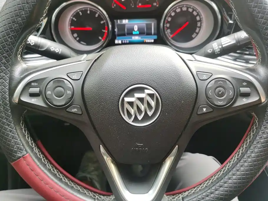 Buick Regal — фото 15