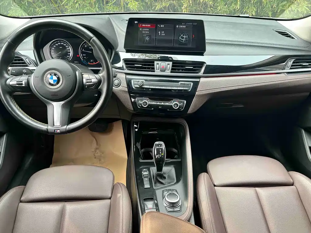 BMW X2 — фото 10