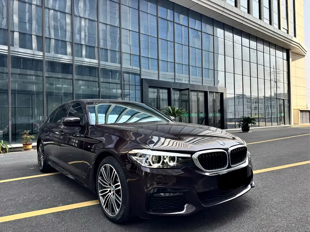 BMW 5 Series — фото 3