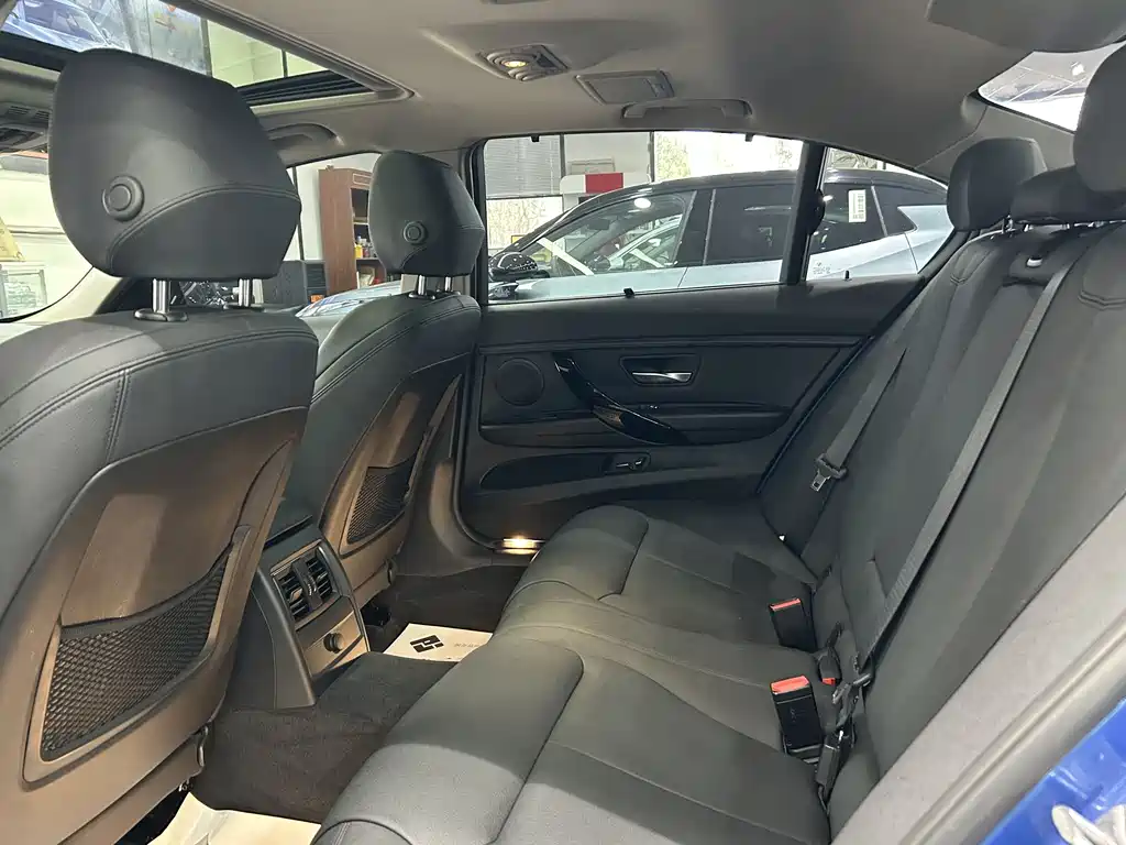 BMW 3 Series — фото 11