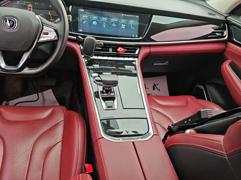 Changan CS85 COUPE — фото 13
