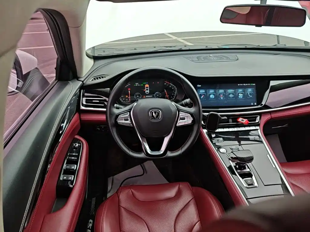 Changan CS85 COUPE — фото 10