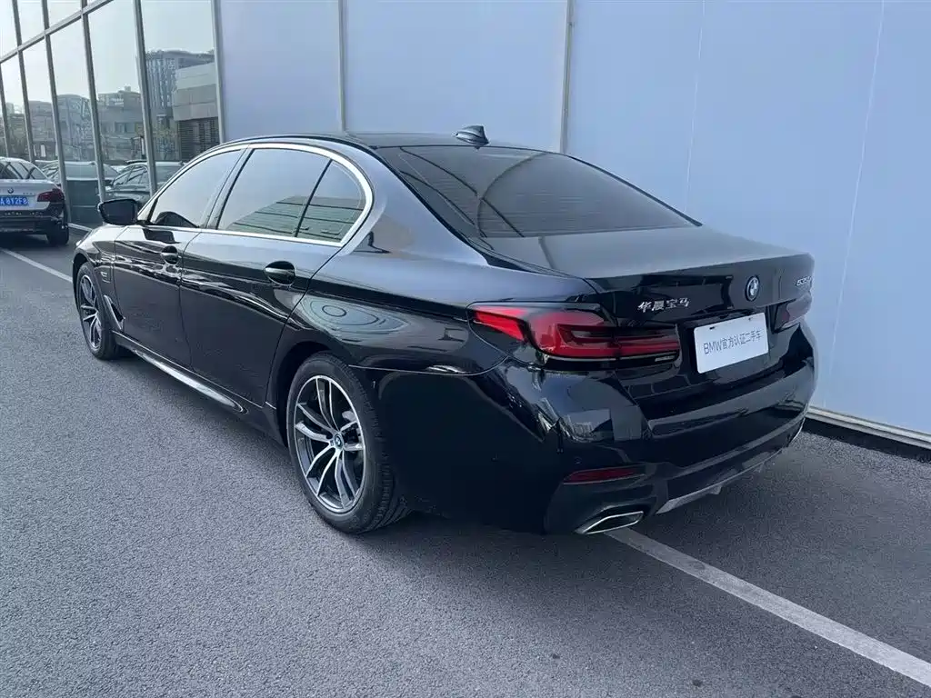 BMW 5 Series New Energy — фото 4