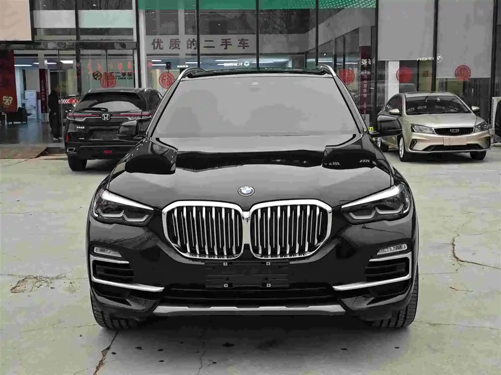 BMW X5 (Import) — фото 2
